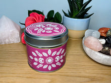 Load image into Gallery viewer, LOVE AND FRIENDSHIP - Natural Coconut Wax Candles (Rose, Geranium, Ylang Ylang, Bergamot Sandalwood)