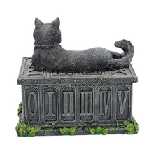 Load image into Gallery viewer, Fortune's Watcher Cat Familiar Tarot Box 17cm