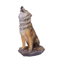 Load image into Gallery viewer, Mountains Cry 20cm
Mountains Cry Howling Wolf Figurine 20cm