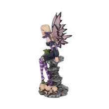 Load image into Gallery viewer, Amethyst and Hatchlings. 25.5cm
