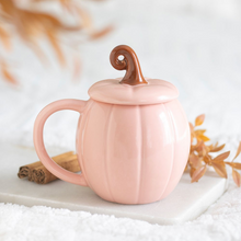 Load image into Gallery viewer, PINK CURLY PUMPKIN LIDDED MUG
