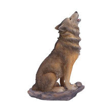 Load image into Gallery viewer, Mountains Cry 20cm
Mountains Cry Howling Wolf Figurine 20cm
